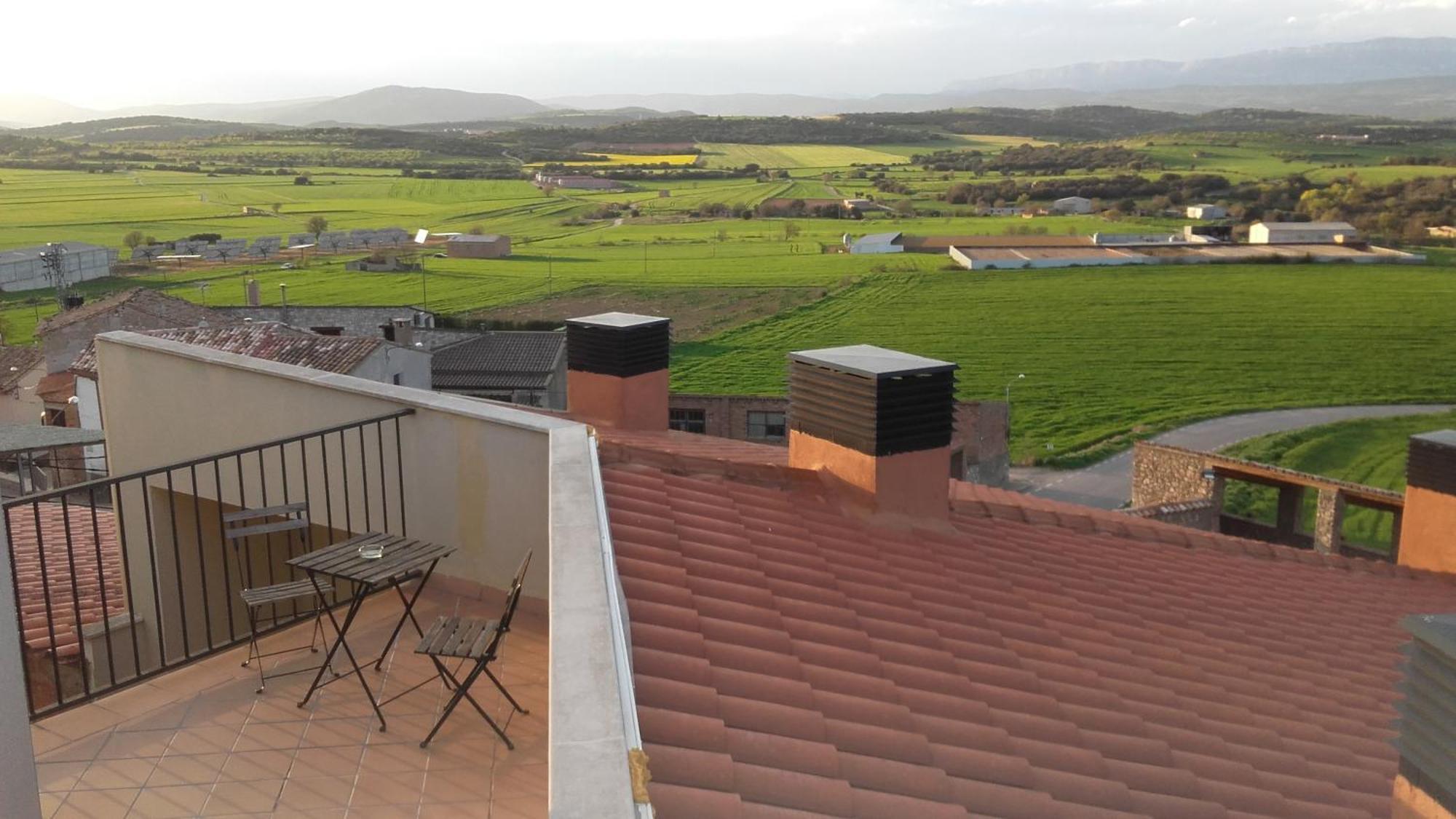 Cal Ribero Aparthotel Vilanova De La Sal Buitenkant foto
