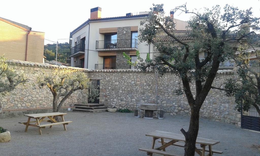 Cal Ribero Aparthotel Vilanova De La Sal Buitenkant foto